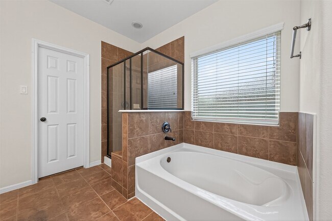 Building Photo - 13202 Versace Dr