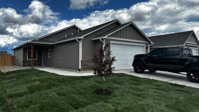 Primary Photo - 9901 Weeping Willow Dr
