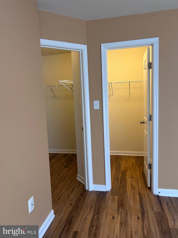 Building Photo - 9623 Smithview Pl