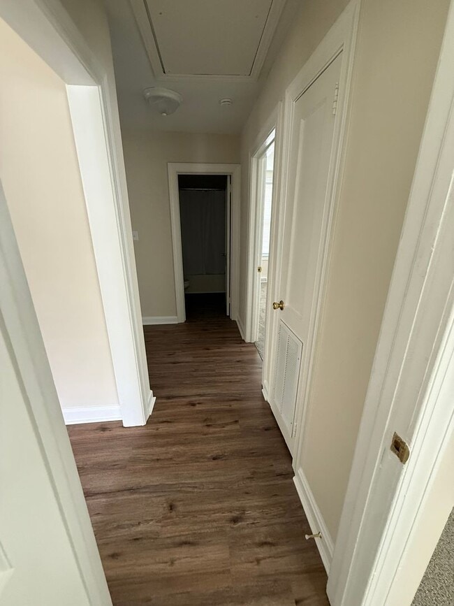 Building Photo - Quaint Two Bedroom House In Creedmoor, NC