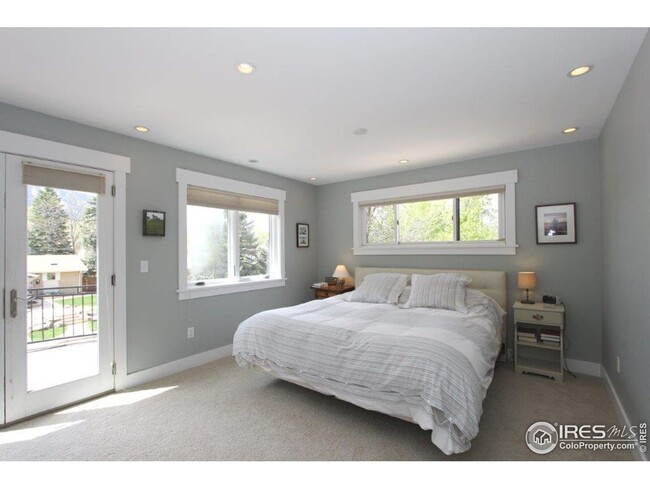 Building Photo - 5 Bed 3 Bath Home in South Boulder
