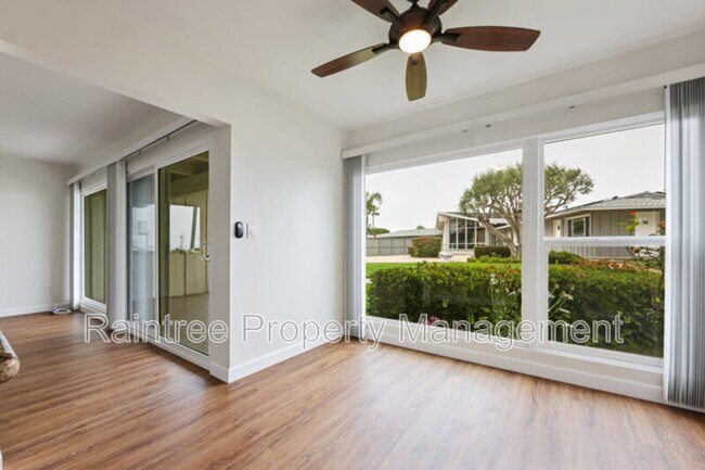 Building Photo - 620 W Solana Cir
