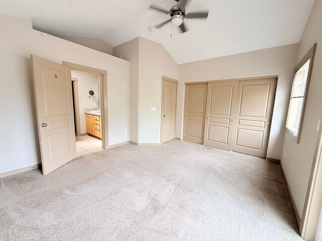 Building Photo - 9554 SW 153rd Ave