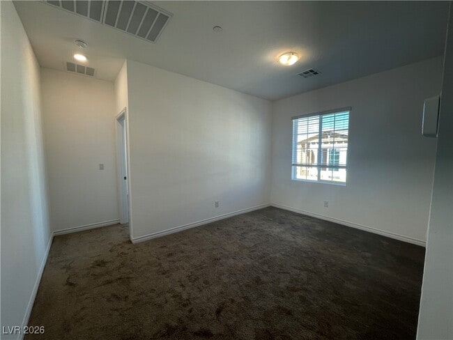 Building Photo - 20 Barbara Ln