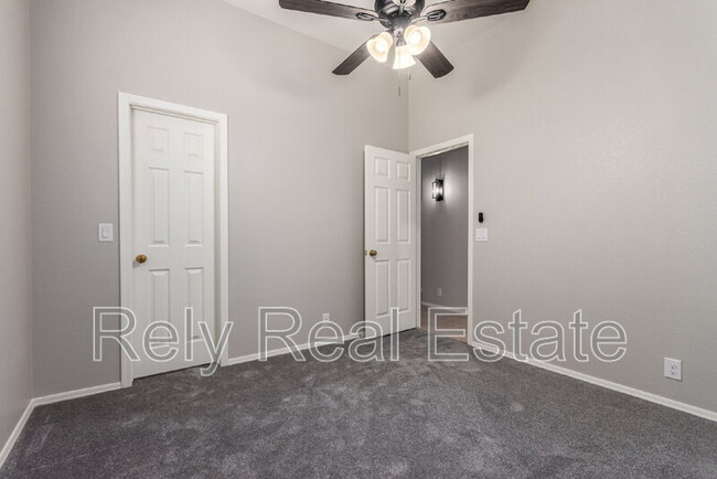 Building Photo - 3447 W Via Montoya Dr