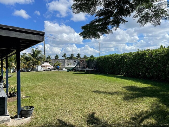 Building Photo - 11760 SW 35th Terrace