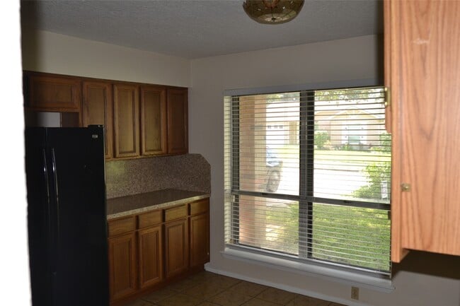 Building Photo - 3007 Windemere Dr
