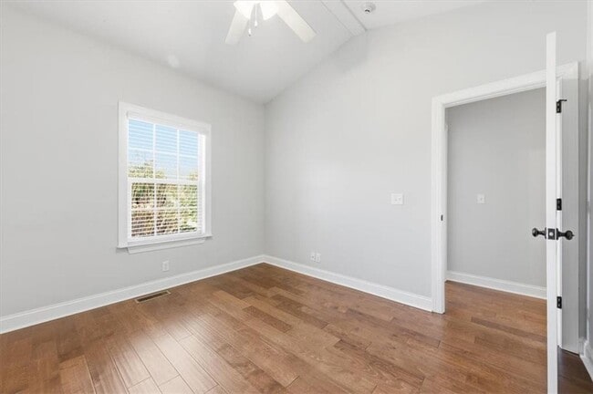 Building Photo - 205 Reserve Ln