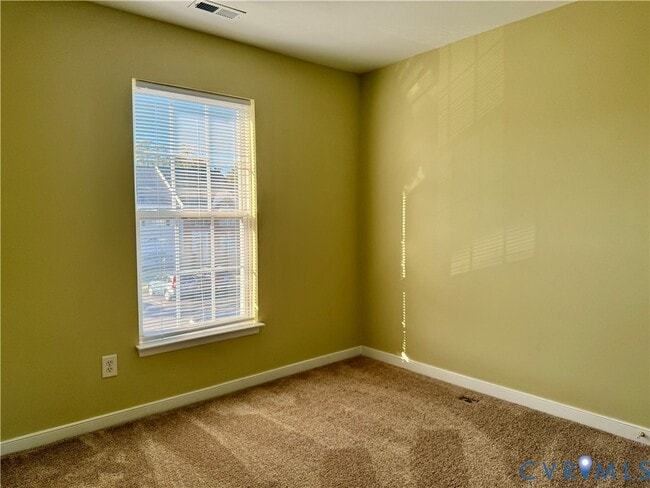 Building Photo - 1408 New Haven Ct