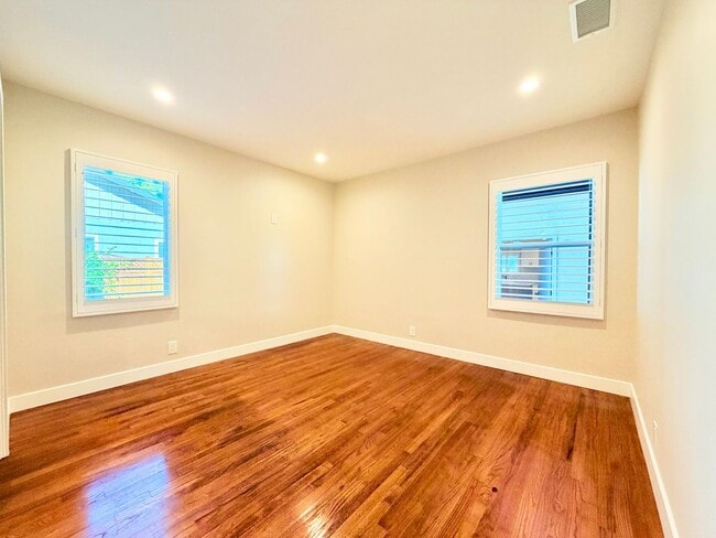 Building Photo - Verdura Street