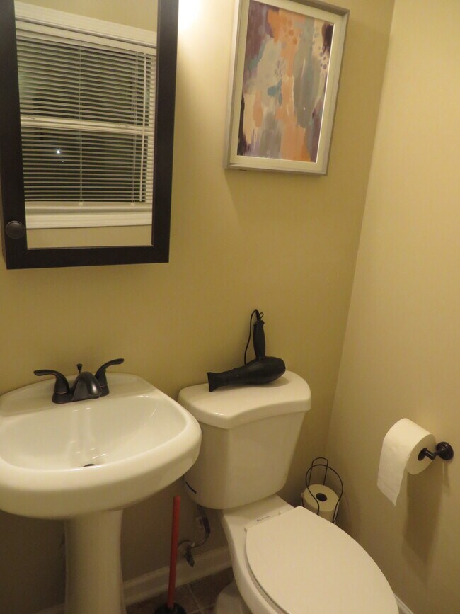 bedroom 1 - 1/2 bath - 3755 Cedar Hurst Way