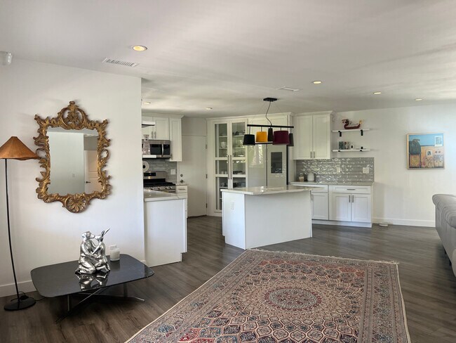 Kitchen - 21523 Dumetz Rd