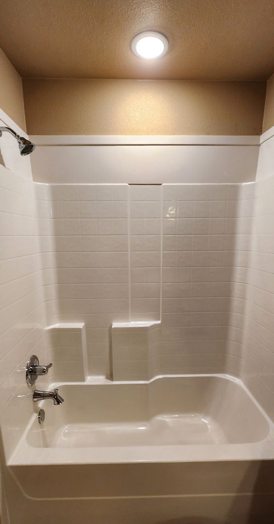 Building Photo - Beautiful 2 bed/2 bath near Clear Creek gate Available 8/13
