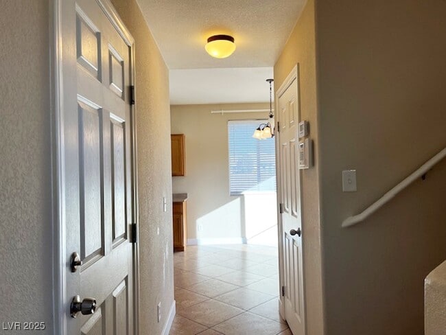 Building Photo - 7078 Glacier River Ave