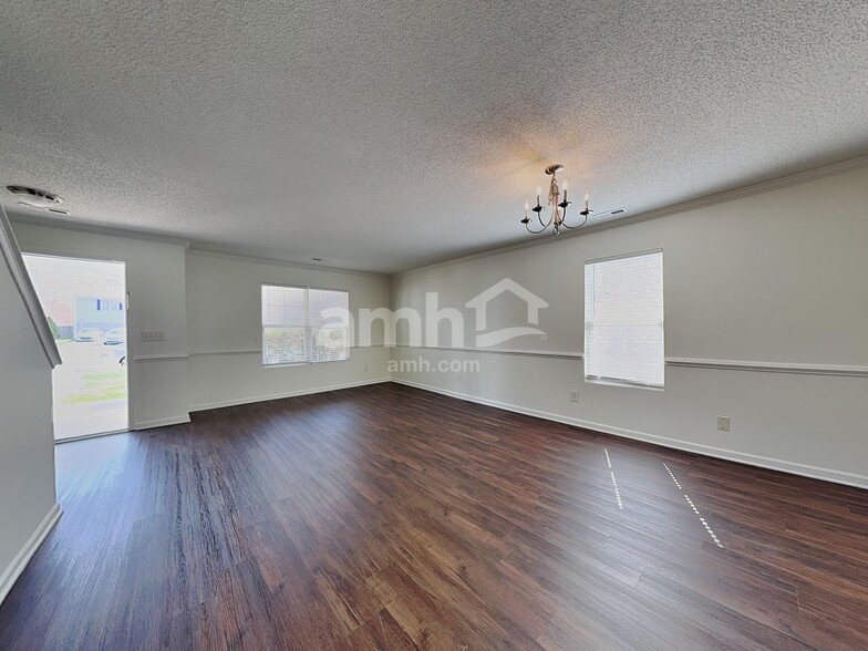 Building Photo - 123 Gatewood Ridge Ct