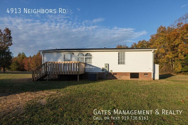 Building Photo - Quiet  Country Living