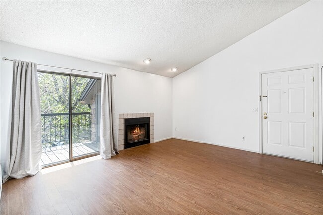 Building Photo - 2575 S Syracuse Way