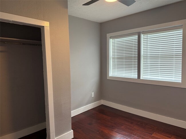 Building Photo - 8926 Courtney Dr
