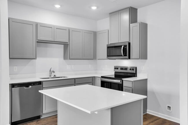 Building Photo - 719 Ashbrook Dr