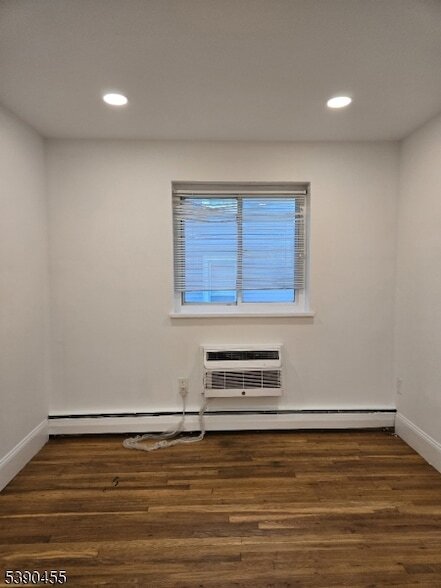 Building Photo - 43 Cottage St