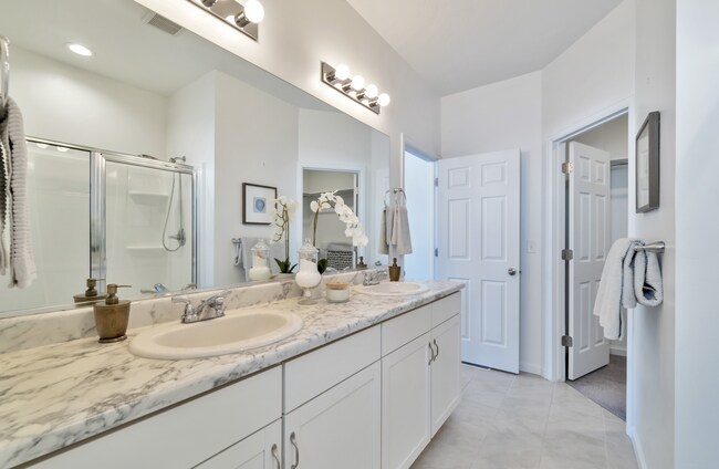 Building Photo - 5 bedroom 3.5 bathroom home in Lehi.