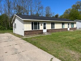 Building Photo - 2547 Plymouth Rock Ave