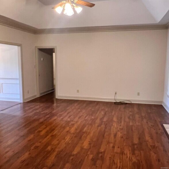 Building Photo - 8706 Twelve Oaks Ln