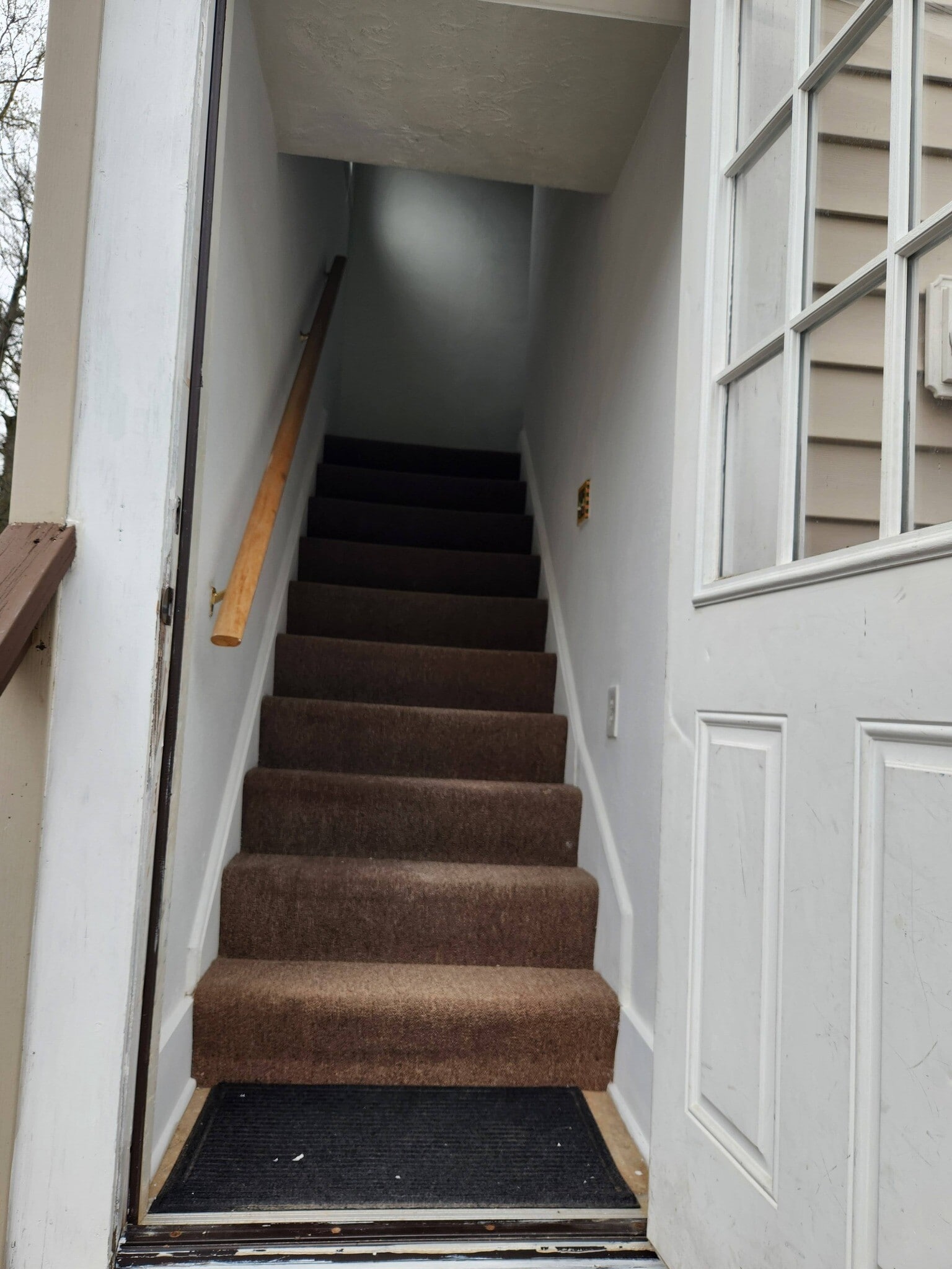 Building Photo - 23246 Alexander Rd