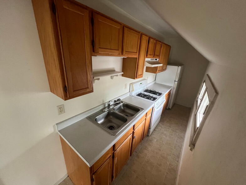 Building Photo - 1205 Mississippi St