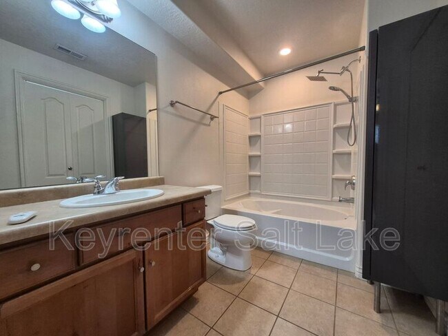 Building Photo - 184 Spencer Peak Way