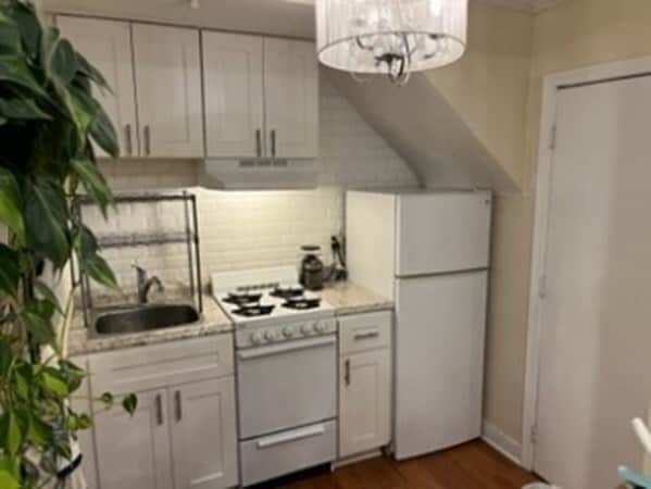 Building Photo - 107 Chandler St