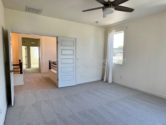 Building Photo - 2049 W 67th Pl