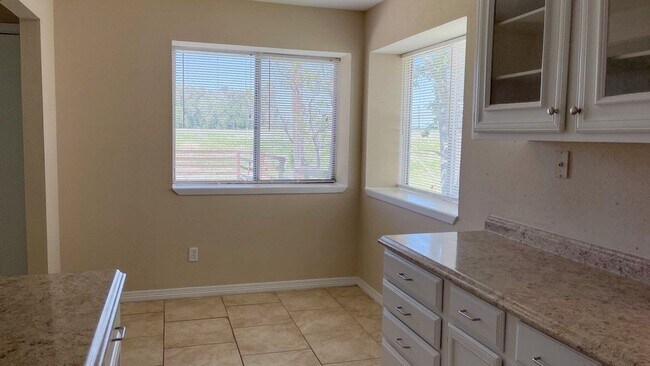 Building Photo - 306 Aft Way