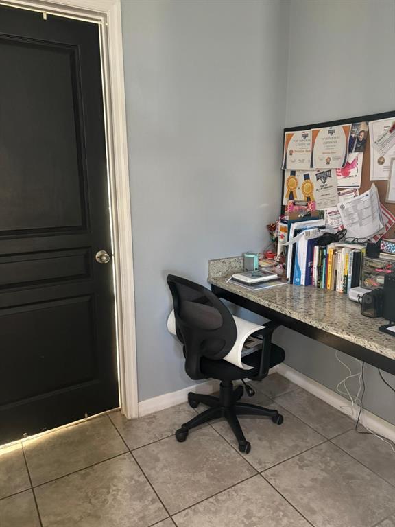 Building Photo - 1000 Vicenza St