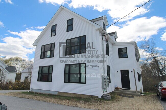Building Photo - 253 1st NH Turnpike