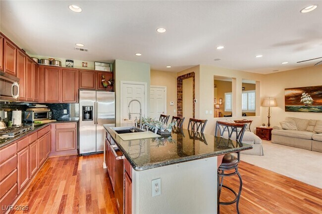 Building Photo - 11797 Golden Moments Ave