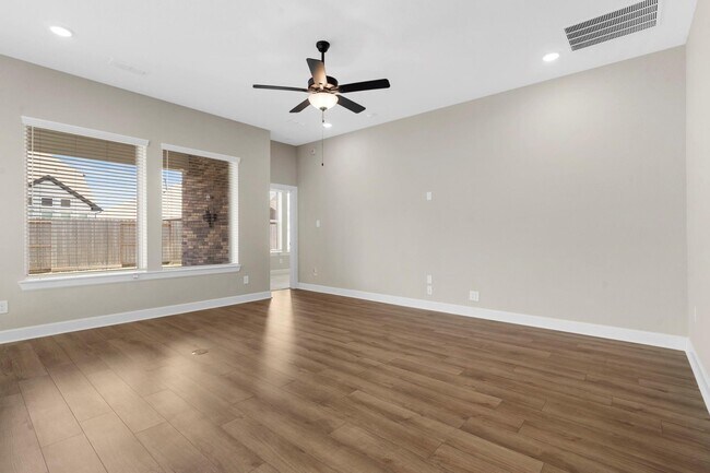 Building Photo - 18303 Bluebird Br Ln