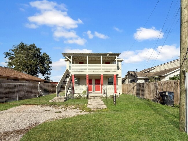 Building Photo - 6707 Avenue F