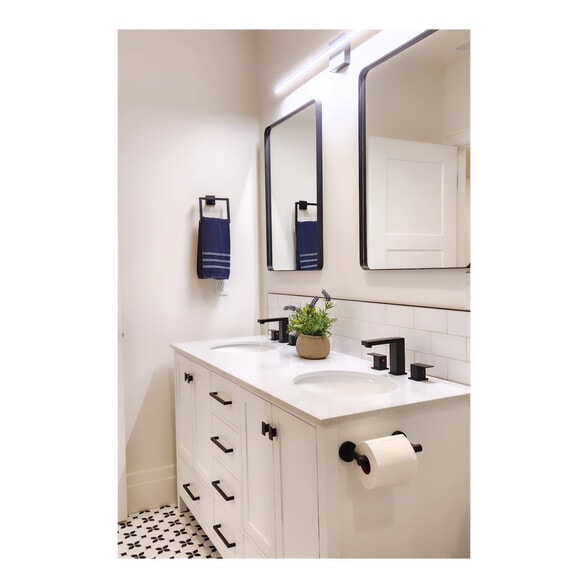 Building Photo - 107 S Moonlit Rd