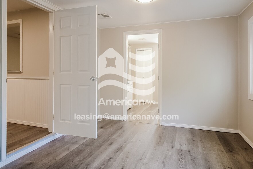 Building Photo - 227 S 72nd E Ave