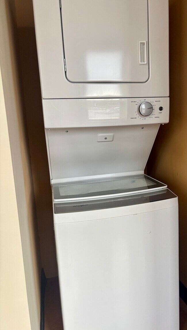 Building Photo - 450 Massachusetts Ave