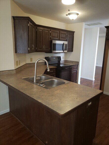 Building Photo - 3610 N 31st St