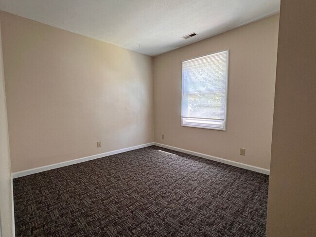 Building Photo - 1759 Sandpiper Dr