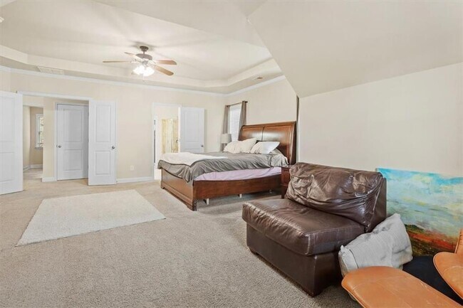 Building Photo - 821 Tramore Ct