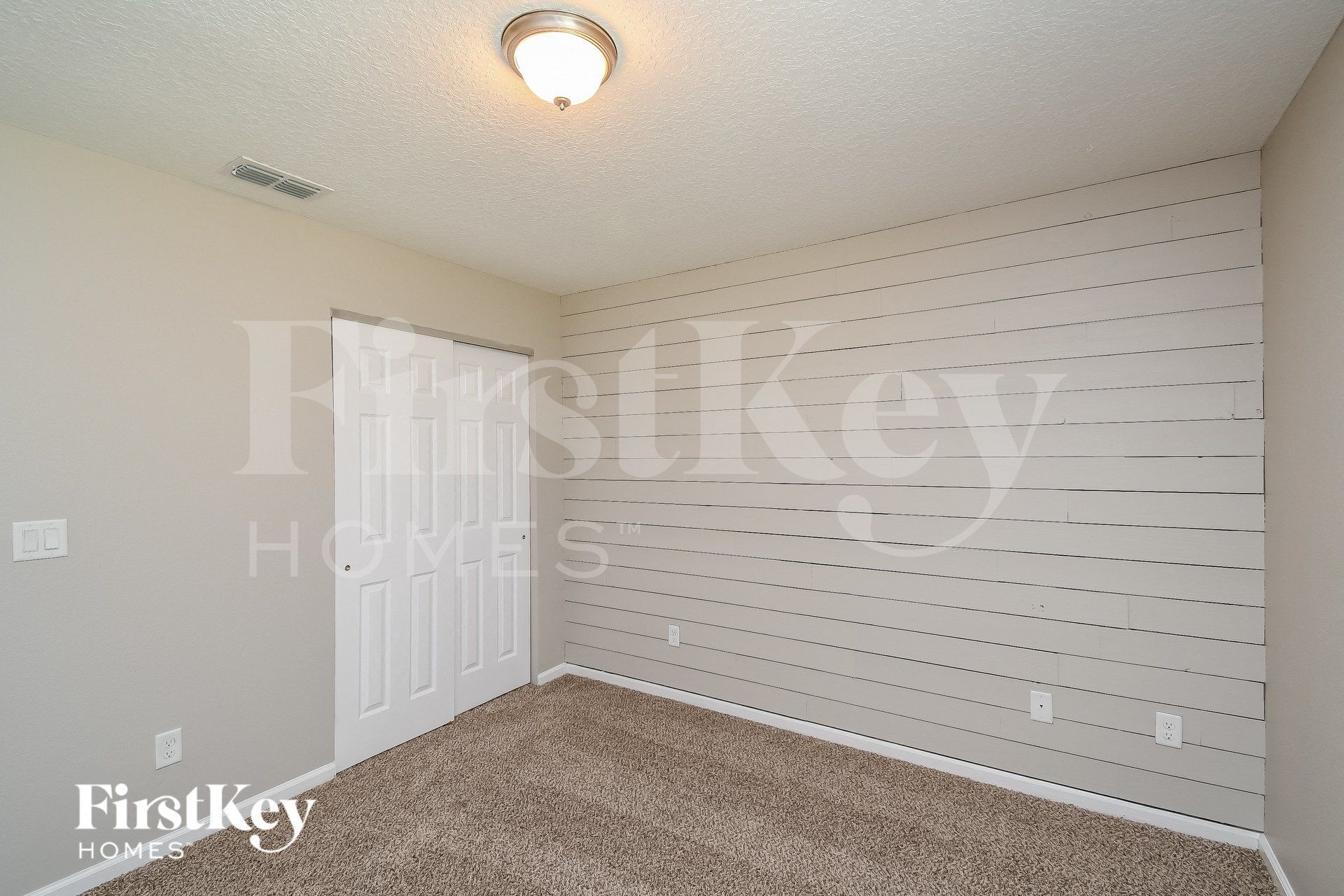 Building Photo - 9729 Kline Rd