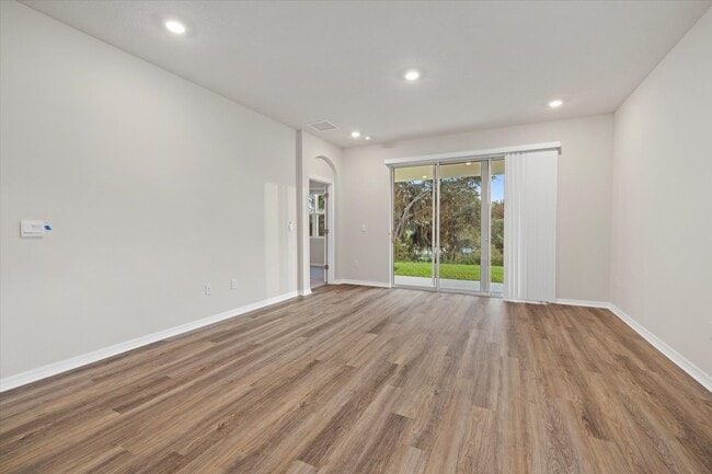 Building Photo - 642 157th Ct E