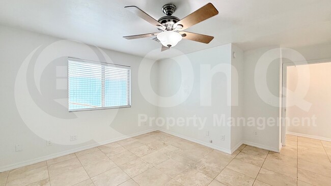 Building Photo - 2212 E La Mirada St