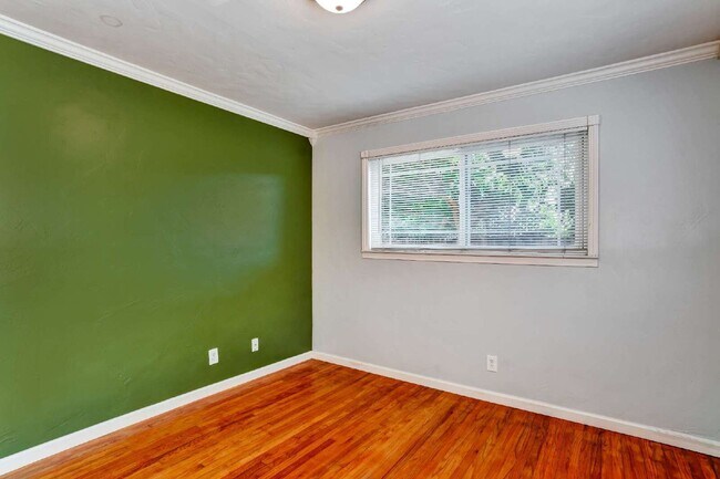Building Photo - 229 Seabiscuit Dr