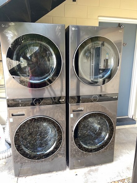 Building Photo - 1702 Recker Hwy