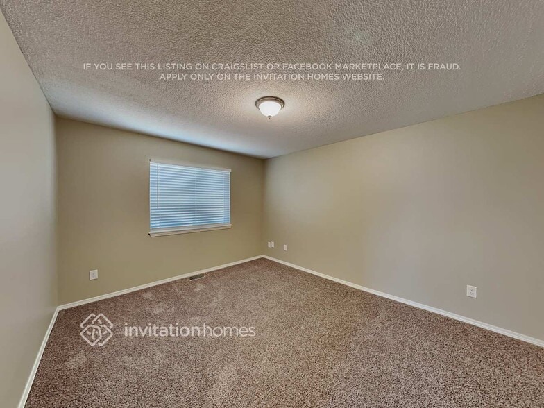 Building Photo - 3451 Mountainside Dr